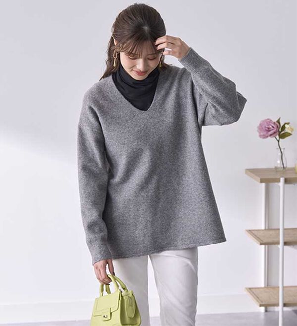 BELLUNA（ベルーナ）の「インナーに合わせるウール入りニットプルオーバー（ニット・セーター）」｜詳細画像