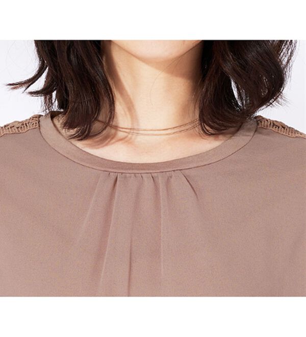 BELLUNA（ベルーナ）の「花柄レースシフォン重ねプルオーバー（カットソー）」｜詳細画像