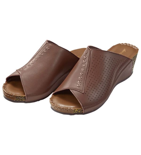 BELLUNA（ベルーナ）の「牛革柔らかフットベットウェッジサンダル（サンダル・ミュール）」｜詳細画像