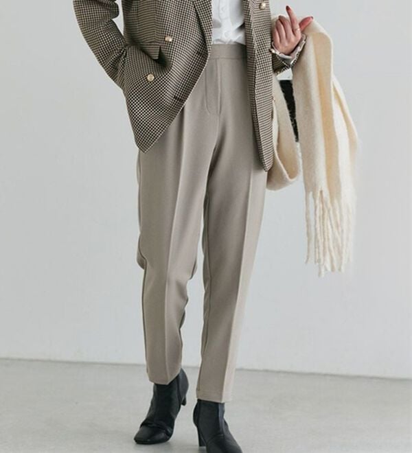 Pierrot（ピエロ）の「【選べる丈】高見えすっきりテーパードパンツ（フルレングスパンツ）」｜詳細画像