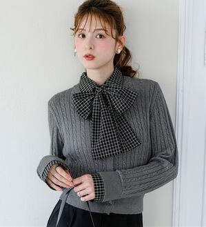 alotta（アロッタ）の「【Corie】チェック柄ボウタイシャツ２ＷＡＹカーデ（ニットカーディガン）」｜グレー系