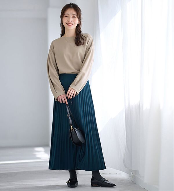 Viola e Viola（ヴィオラ エ ヴィオラ）の「【４つの機能付】楽キレイ袖タックブラウス（ブラウス）」｜詳細画像