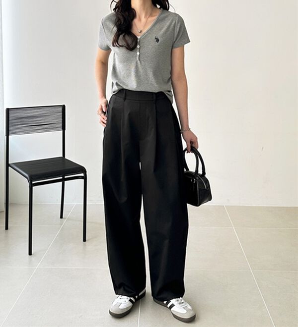 GeeRA（ジーラ）の「カーブデザインワイドチノパンツ（フルレングスパンツ）」｜詳細画像