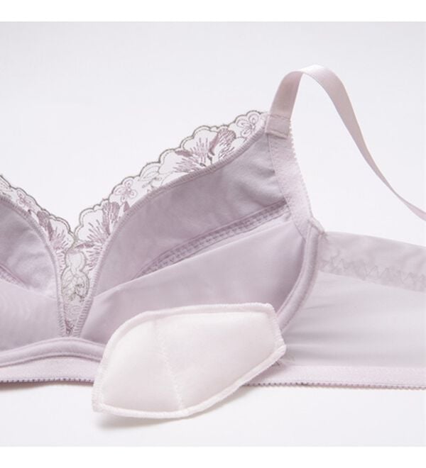 LAVIENNE（ラヴィエンヌ）の「ナチュラル美胸のふわかるブラ＆ショーツ（ブラジャー＆ショーツセット）」｜詳細画像