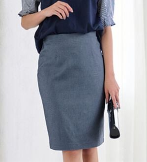 RANAN（ラナン）の「夏に嬉しい機能付！ストレッチタイトスカート（ひざ丈スカート）」｜デニム調インディゴ