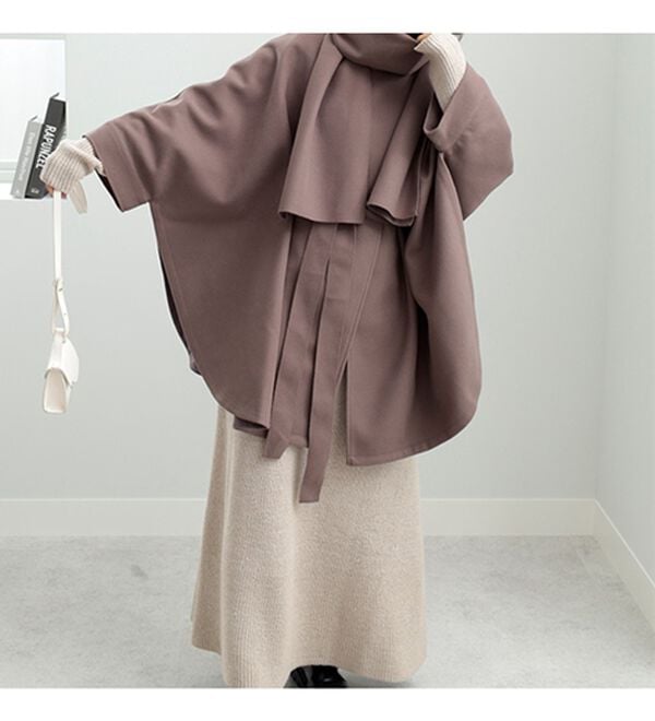 LA3627 新品タグ付き ブルーガール ポンチョ型 コート マゼンダ 38 LA3627 新品タグ付き ブルーガール ポンチョ型 コート マゼンダ 38