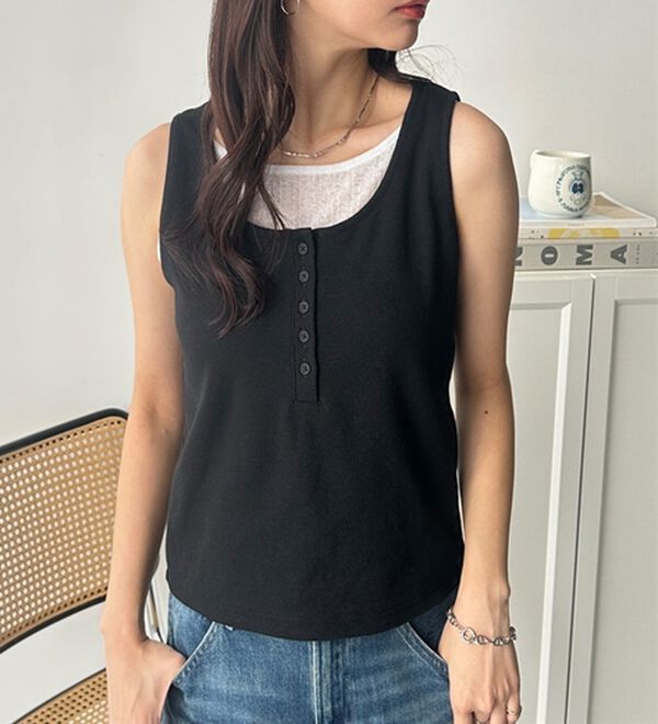 GeeRA（ジーラ）の「ヘンリーネックレイヤード風タンクトップ（タンクトップ・キャミソール）」｜詳細画像