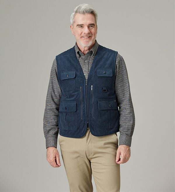 「柔らかコーデュロイ裏ボア多ポケットベスト（メンズベスト）」｜詳細画像