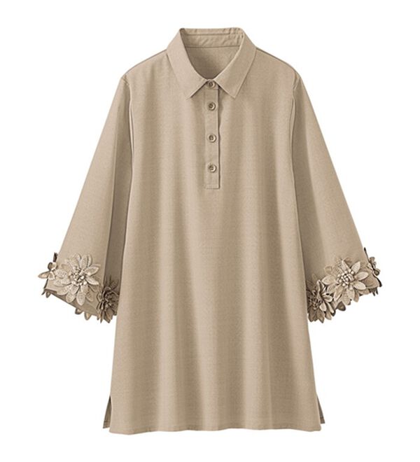 BELLUNA（ベルーナ）の「花咲くモチーフ使いブラウス（チュニック）」｜詳細画像