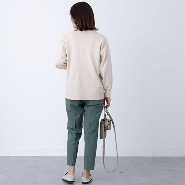 BELLUNA（ベルーナ）の「ロゴ刺しゅうニットプルオーバー（ニット・セーター）」｜詳細画像