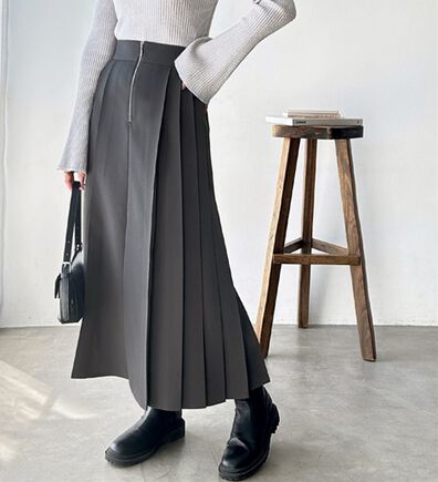 GeeRA（ジーラ）の「フロントファスナープリーツスカート（ロングスカート）」