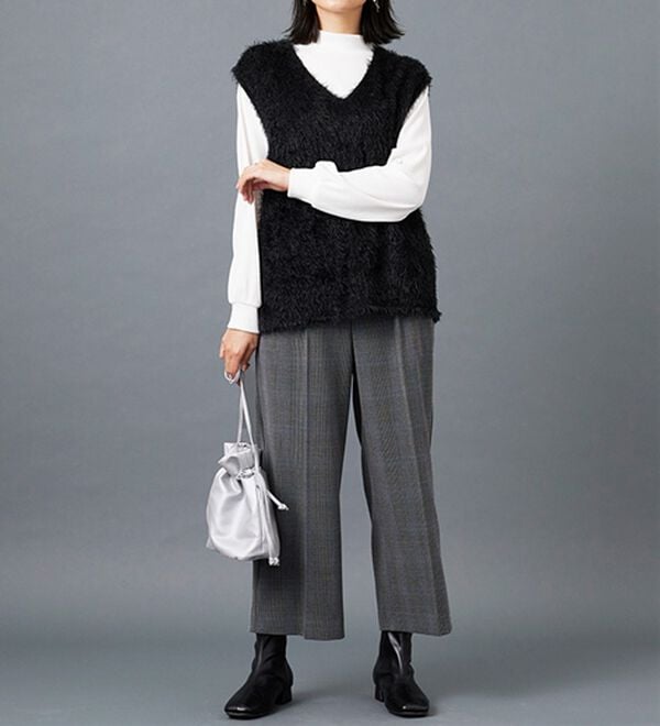 BELLUNA（ベルーナ）の「サマ見え（Ｗ）ベルト付ワイドパンツ（ワイドパンツ・ガウチョ）」｜詳細画像