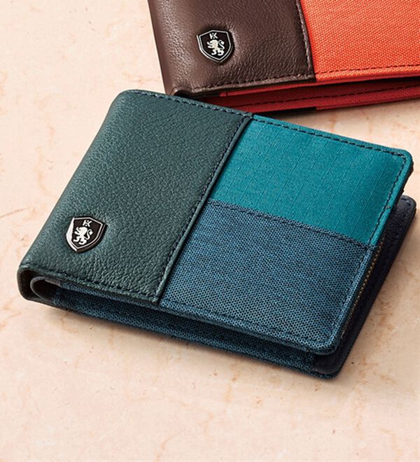 「＜ハートオブライオン＞レザーコンビ折り財布（メンズ財布・パスケース）」｜ネイビー