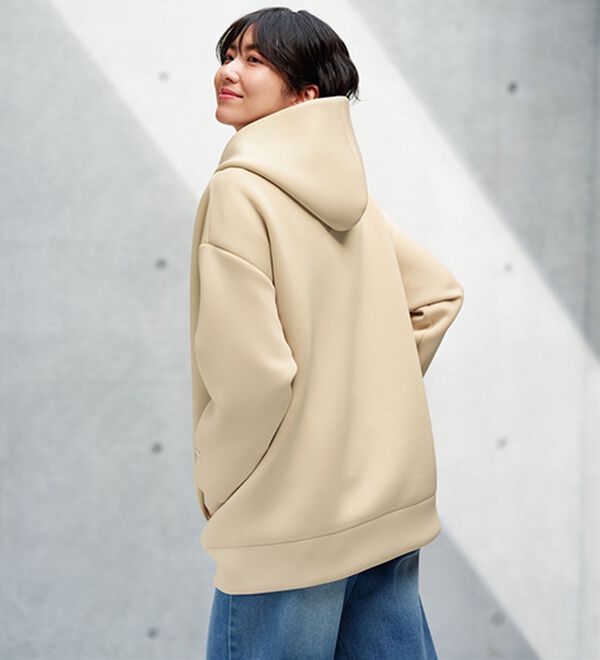 BELLUNA（ベルーナ）の「肩が疲れにくい！マシュマロ感覚ジップフーディー（パーカー）」｜詳細画像