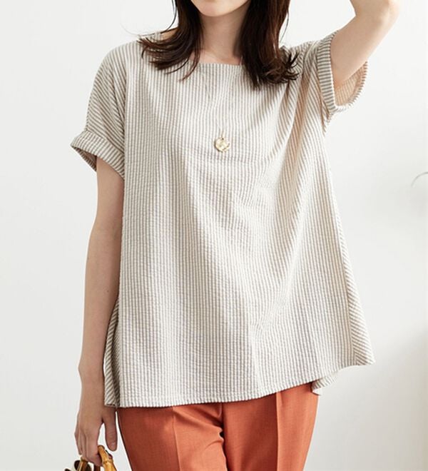 BELLUNA（ベルーナ）の「ニットサッカー素材ペプラムプルオーバー（カットソー）」｜アイボリー系