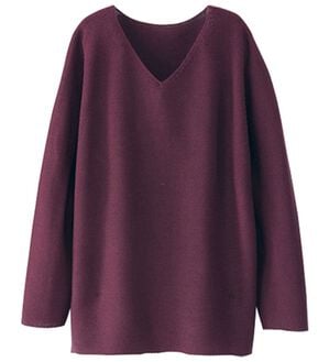 BELLUNA（ベルーナ）の「＜日本製＞ホールガーメントＶネックプルオーバー（ニット・セーター）」｜ワイン