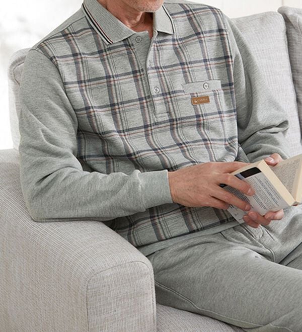 「【２着組】＜カルビア＞きちんと着られるポロ衿ホームスーツ（メンズルームウェア）」｜詳細画像