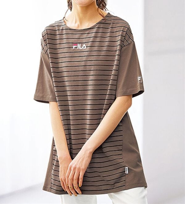 BELLUNA（ベルーナ）の「＜ＦＩＬＡ＞汗ジミ対策！配色切替ボーダープルオーバー（カットソー）」｜モカ／黒