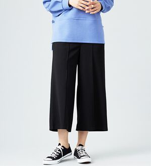 BELLUNA（ベルーナ）の「ツイルストレッチ素材ワイドパンツ（その他パンツ）」｜黒