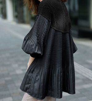 RANAN（ラナン）の「ニットドッキングプリーツブラウス（ブラウス）」｜詳細画像