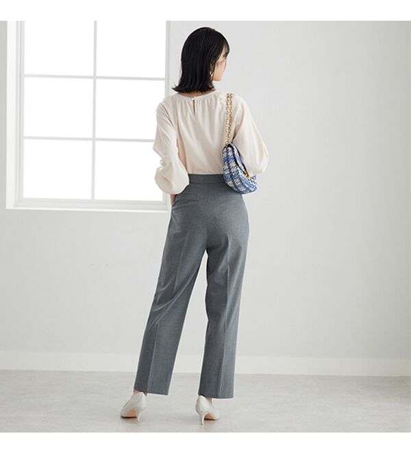 BELLUNA（ベルーナ）の「ボタン使いウエスト調節テーパードパンツ（テーパードパンツ）」｜詳細画像