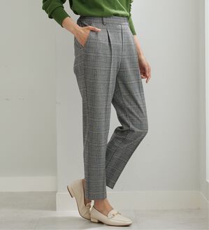 BELLUNA（ベルーナ）の「サマ見え(スーパーウォーム)ウール調素材美脚テーパードパンツ（テーパードパンツ）」｜グレー系