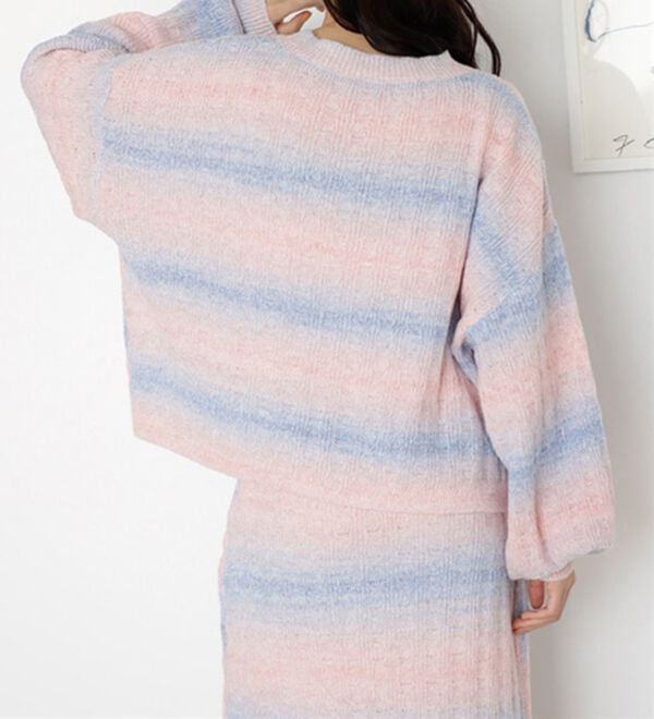 GeeRA（ジーラ）の「グラデーションニットプルオーバー（ニット・セーター）」｜詳細画像