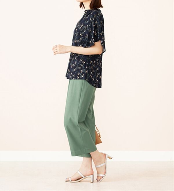 BELLUNA（ベルーナ）の「レーヨン素材袖フレアーブラウス（ブラウス）」｜詳細画像