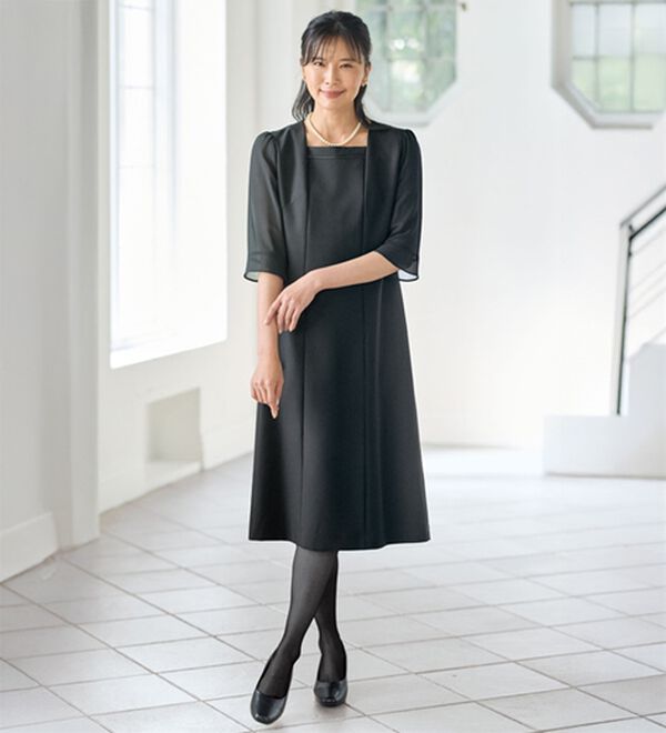 BELLUNA（ベルーナ）の「洗えるストレッチ！ロングジャケット　細見えワンピースアンサンブル（ブラックフォーマル（喪服・礼服））」｜詳細画像