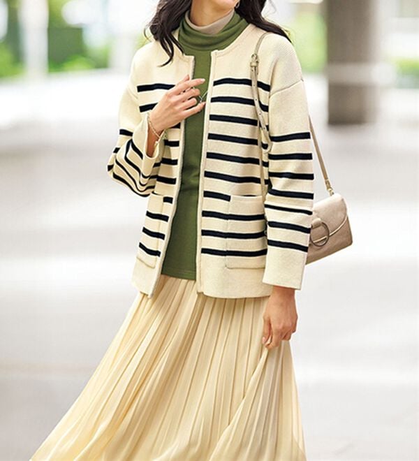 BELLUNA（ベルーナ）の「しっとり素材配色デザインプルオーバー（カットソー）」｜詳細画像