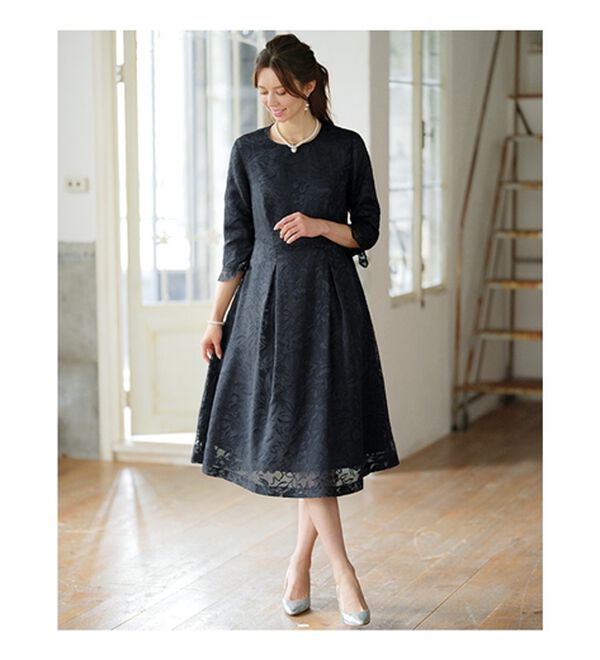 BELLUNA（ベルーナ）の「花柄オパール素材ワンピースアンサンブル（ワンピースセットスーツ）」｜詳細画像