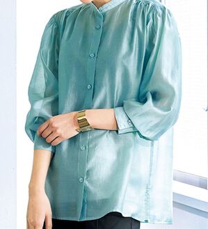 VINNO（ヴィノ）の「シャイニーローンゆるシャツ（シャツ）」｜セージ