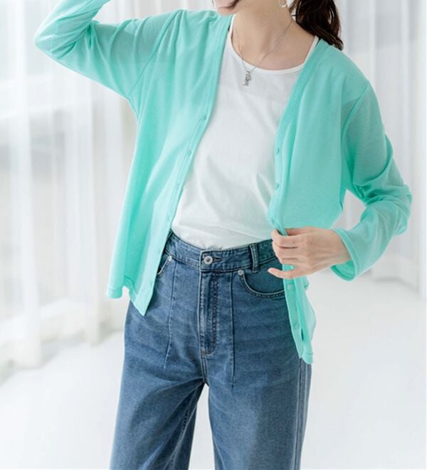 BELLUNA（ベルーナ）の「持ち運びに便利！ＵＶ対策シアーカーディガン（その他カーディガン）」｜詳細画像