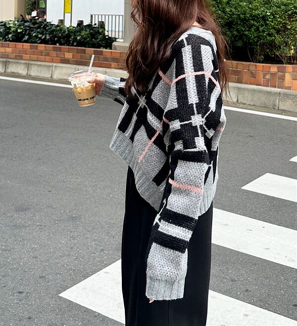 GeeRA（ジーラ）の「チェック柄ニットプルオーバー（ニット・セーター）」｜詳細画像