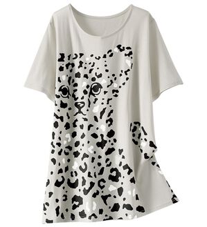 BELLUNA（ベルーナ）の「綿・テンセル（ＴＭ）繊維ロング丈プリントＴシャツ（Tシャツ）」｜アニマル柄