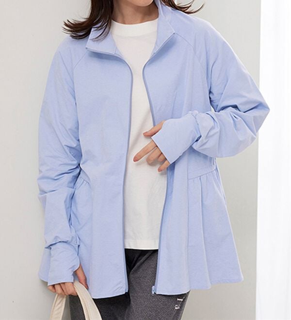 BELLUNA（ベルーナ）の「ギャザー切替ラッシュガードＵＶ対策ジャケット（パーカー）」｜詳細画像