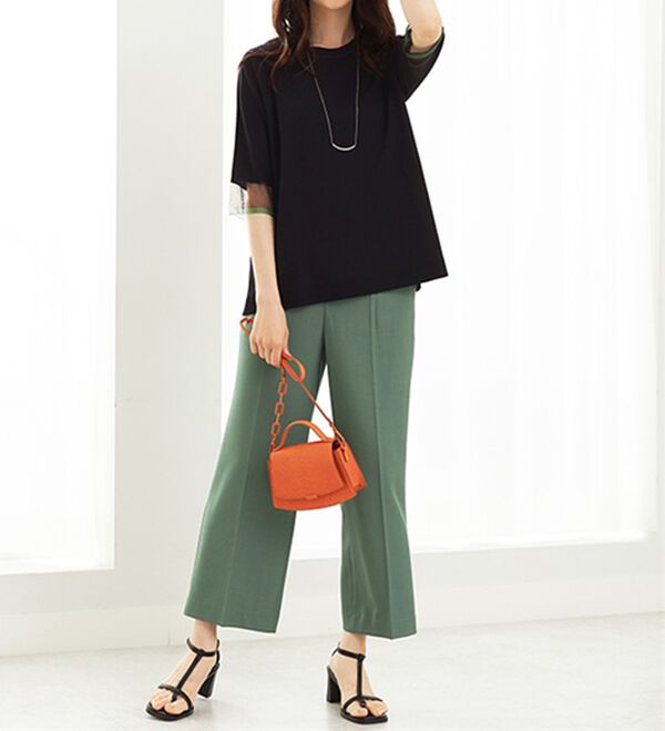 BELLUNA（ベルーナ）の「袖シアーラメ入りニットプルオーバー（ニット・セーター）」｜詳細画像