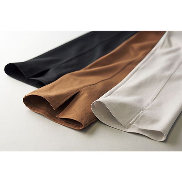 BELLUNA（ベルーナ）の「【日本製】綿混ポンチ素材スリット入り美脚パンツ（フルレングスパンツ）」｜詳細画像