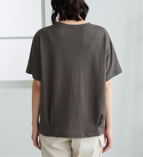 BELLUNA（ベルーナ）の「異素材切替ロゴプリントプルオーバー（カットソー）」｜詳細画像