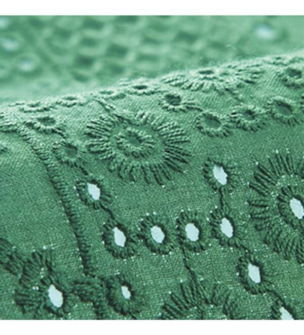 BELLUNA（ベルーナ）の「綿１００％カットワークレース素材ロングベスト（ベスト）」｜詳細画像