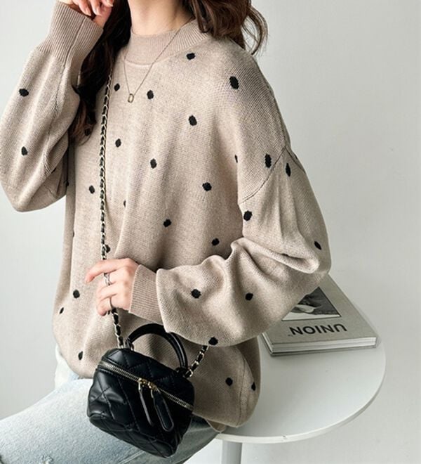 GeeRA（ジーラ）の「ドット柄ニットプルオーバー（ニット・セーター）」｜詳細画像