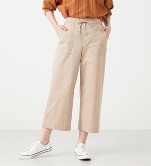 BELLUNA（ベルーナ）の「【店舗・ネット限定】サラリ綿混ベイカーワイドパンツ（ワイドパンツ・ガウチョ）」｜グレージュ