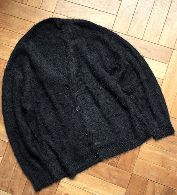 BELLUNA（ベルーナ）の「ふんわりシャギー素材ニットカーディガン（ニットカーディガン）」｜黒
