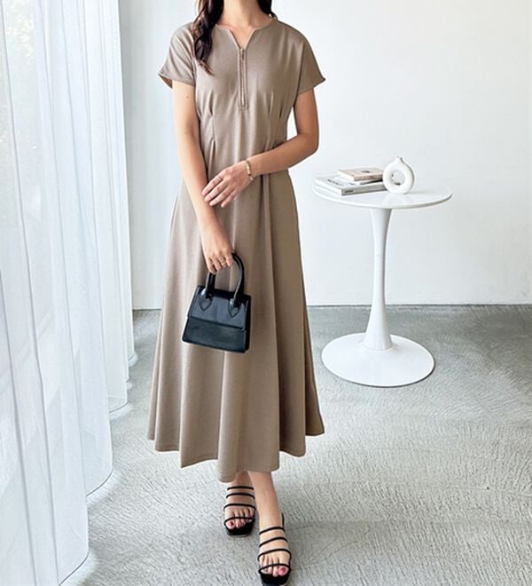 GeeRA（ジーラ）の「前後2WAYハーフジップフレンチ袖ワンピース（カットソーワンピース）」｜詳細画像