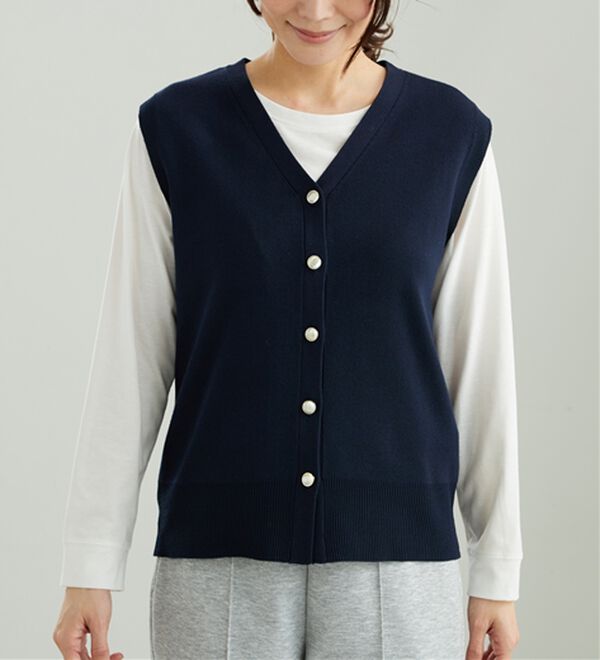 「金ボタン使いニットベスト（ベスト）」｜詳細画像