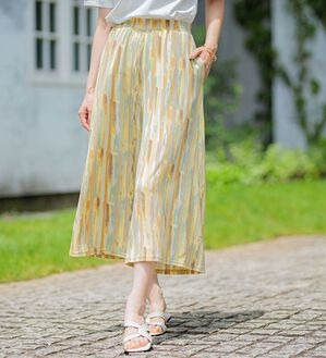 BELLUNA（ベルーナ）の「ヒンヤリ冷感イージーガウチョパンツ（ワイドパンツ・ガウチョ）」｜水彩柄