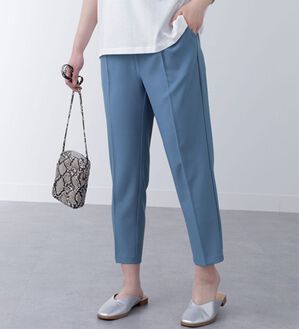 BELLUNA（ベルーナ）の「サラサラ美脚テーパードパンツ（テーパードパンツ）」｜ブルー