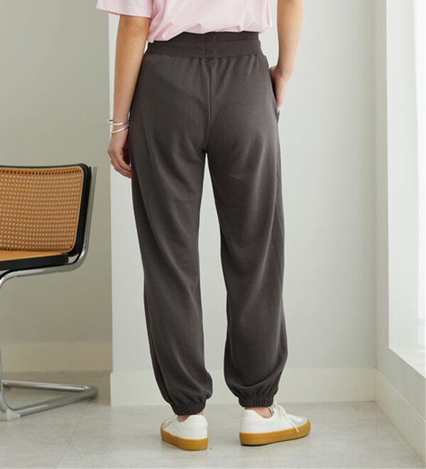 BELLUNA（ベルーナ）の「＜Ｄｉｓｎｅｙ＞【ミッキー】裾ゴム入り刺しゅう裏毛パンツ（その他パンツ）」｜詳細画像