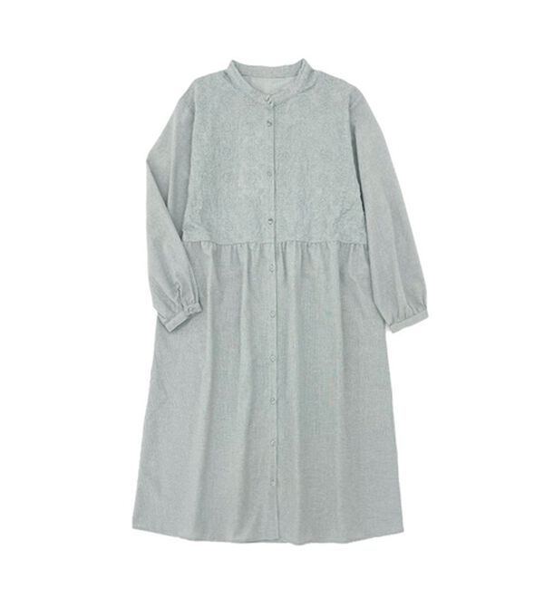 Viola e Viola（ヴィオラ エ ヴィオラ）の「パッと華やぐ繊細刺しゅうの大人シャツワンピース（シャツワンピース）」｜詳細画像