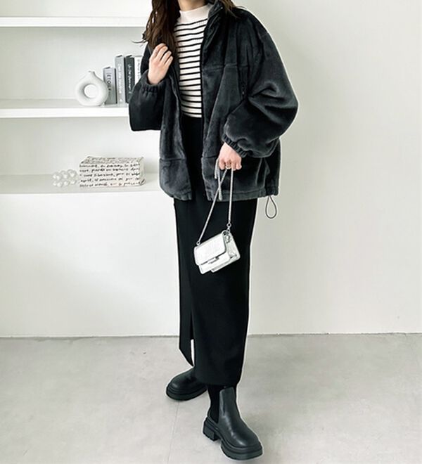 GeeRA（ジーラ）の「配色デザインきれいめファーボアブルゾン（ブルゾン）」｜詳細画像